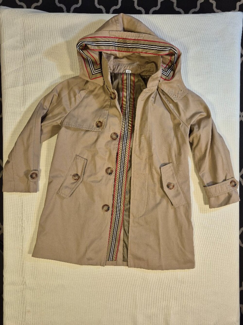 BURBERRY girls 10 trench coat